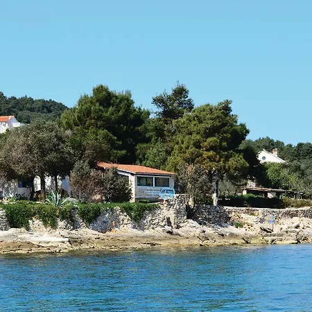 House By The Sea *